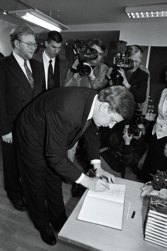 Esko Aho Tallinnas Soome Instituudi avamisel.