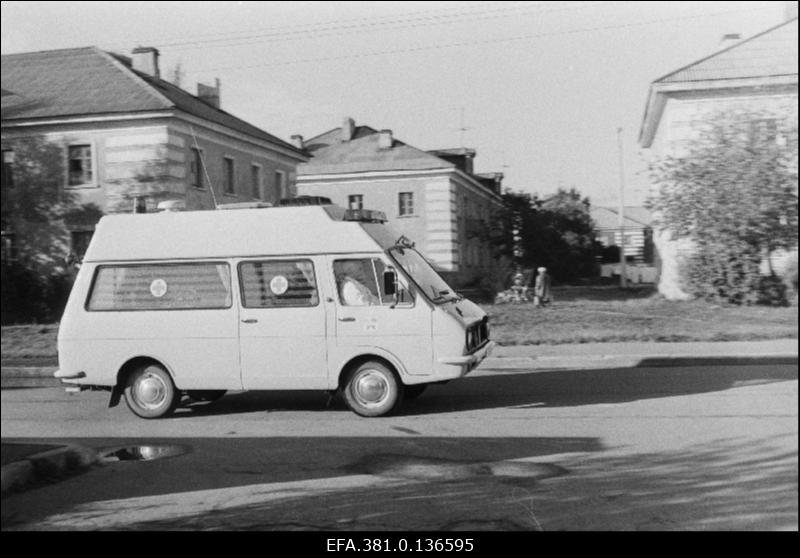 Narva Linnahaigla kiirabiauto.