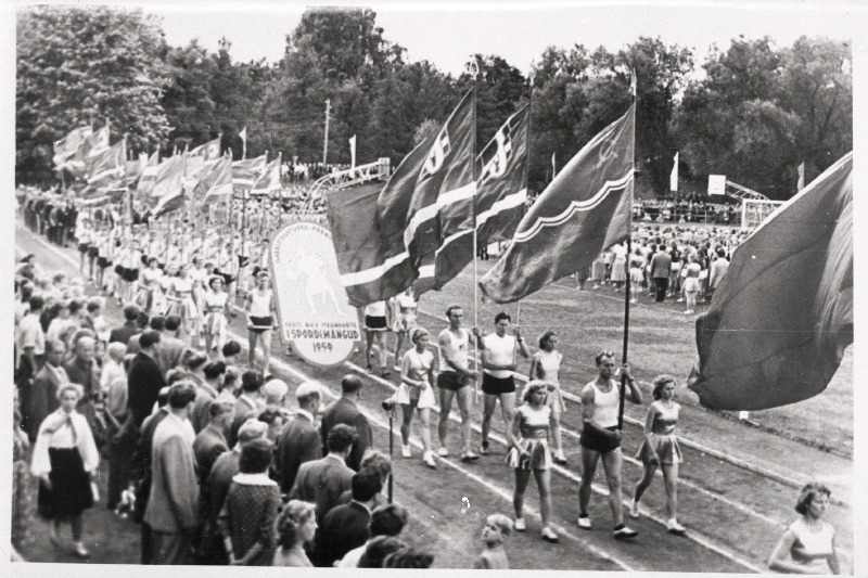 VS „Jõu“ I spordimängude avadefilee.
