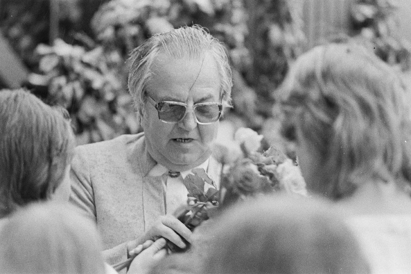 Eesti NSV XX üldlaulu- ja tantsupeo aujuht Jüri Variste Lauluväljakul.