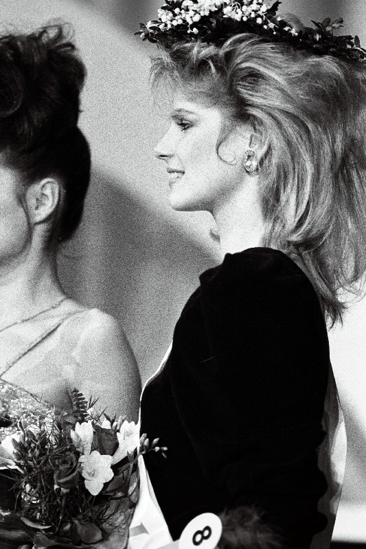 "Miss Estonia '90" valimised, Kairi Kruusement.