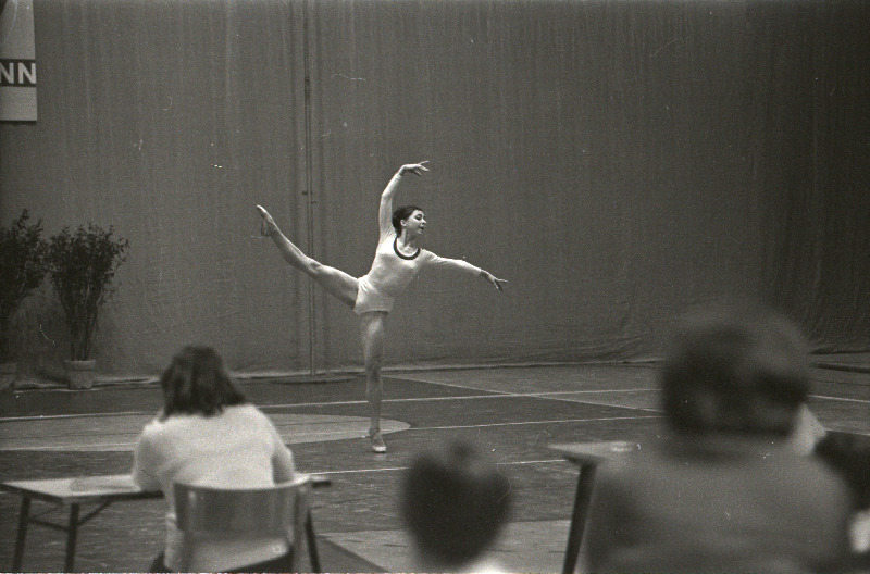 Üleliidulised võistlused kunstilises võimlemises Kalevi spordihallis.