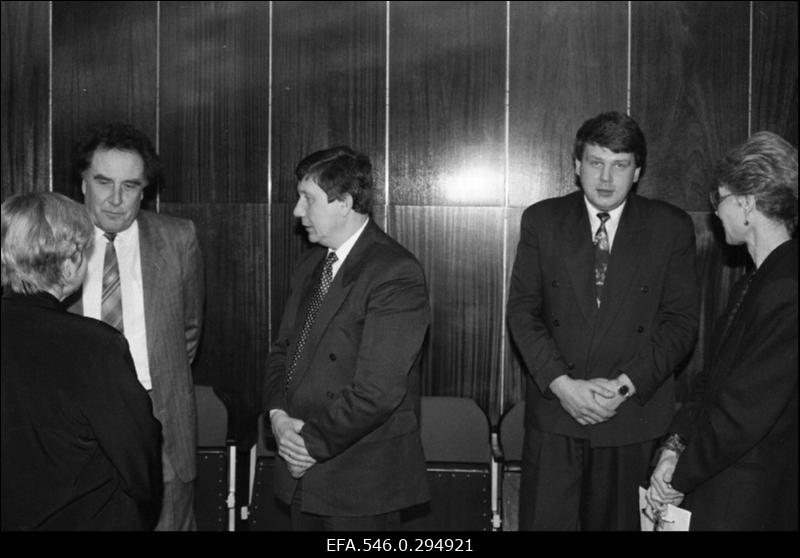 Balti riikide esindajad nõupidamisel.