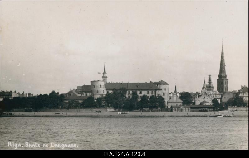 Vaade Riia lossile üle Daugava.