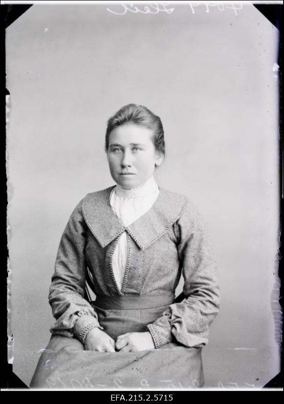 Anna Heil.