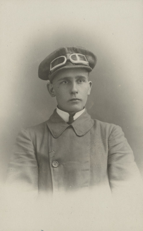 Artur Kaupmees, portreefoto