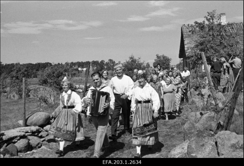 Kaader filmistuudio Tallinnfilm mängufilmist Veealused karid.