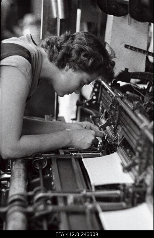 "Punane Koit" cottonkuduja Valve Tibar, ENSV Ülemnõukogu saadik