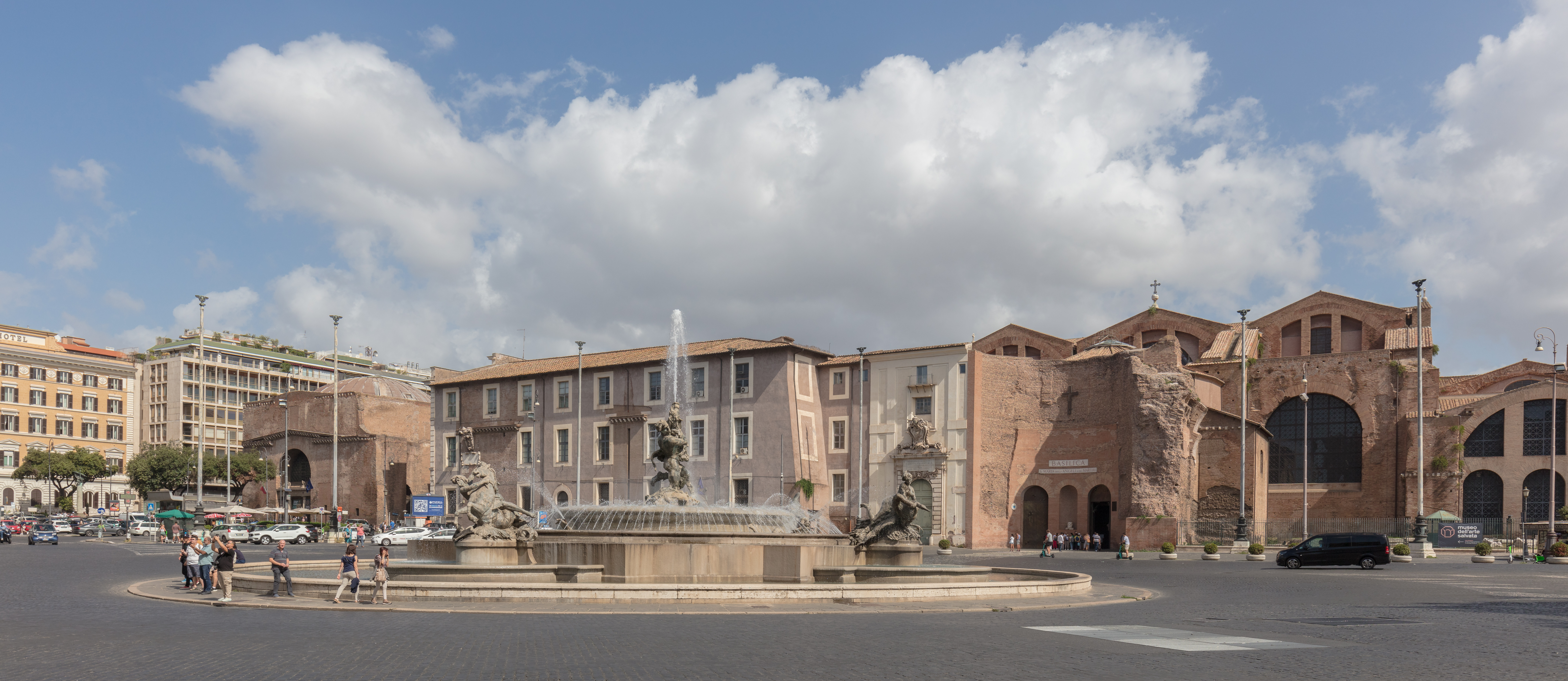 Plaza de la República, Roma, Italia, 2022-09-16, DD 30 - Piazza della Repubblica, Rome, Italy