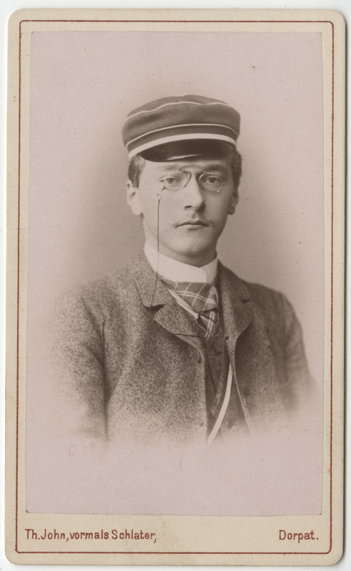 Korporatsiooni "Livonia" liige Bernhardt Kaehlbrandt, portreefoto