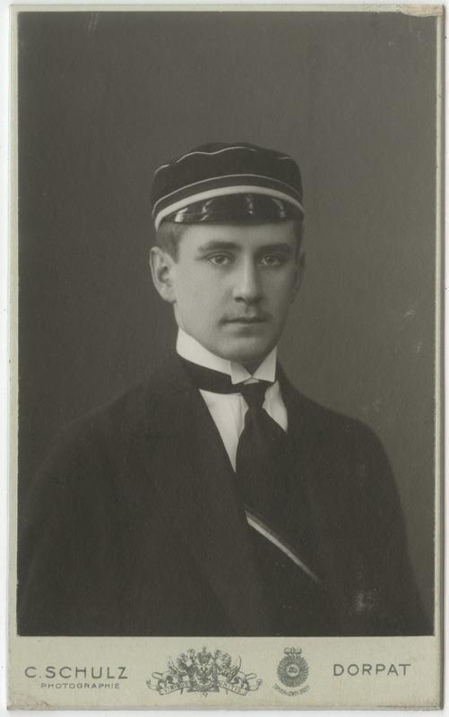 Korporatsioon "Estonia" liige krahv Hans Heinrich Tiesenhausen, portreefoto