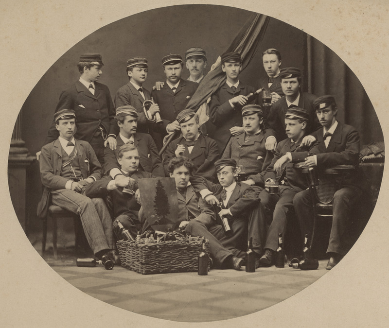 Korporatsiooni "Livonia" liikmete grupifoto