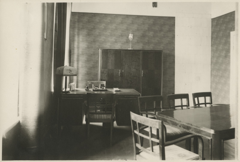 Eesti Naisüliõpilaste Seltsi külalistetoa interjöör