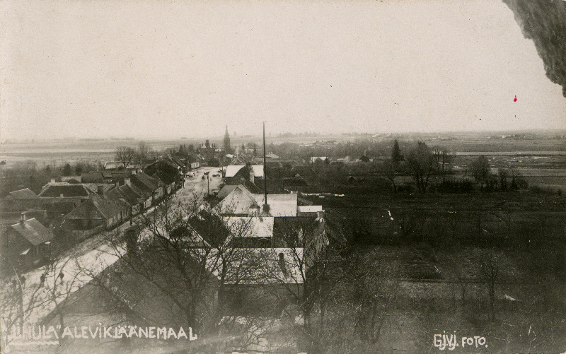 Vaade Lihula alevile Eliisabeti kiriku tornist.