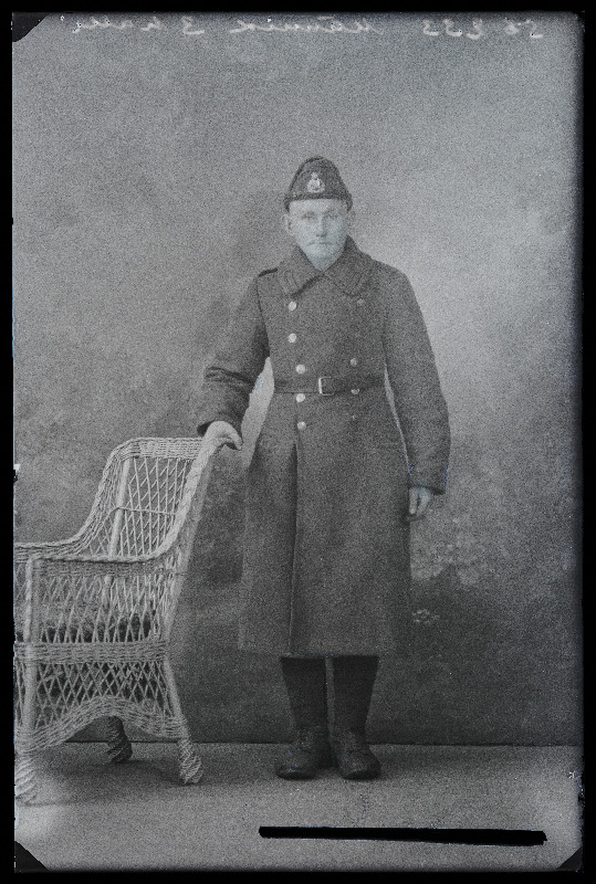 Ajateenija Männik.