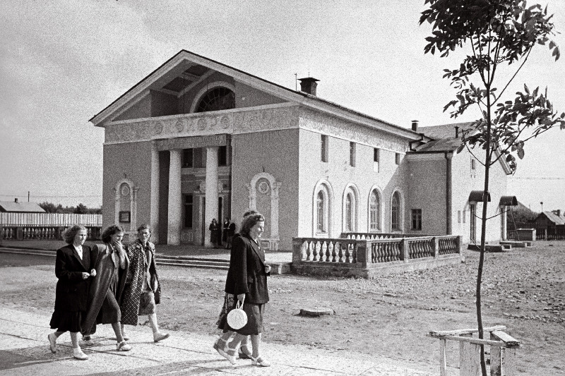 Uus 200-kohaline kinohoone Jõhvis.
