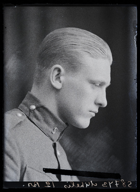 Sõjaväelane Michelis [Mihelis], Sidepataljon.