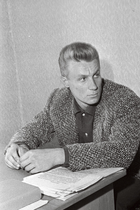 Tartu Riikliku Ülikooli komsomolikomitee sekretär, uudismaal silma paistnud Karl Adamson.