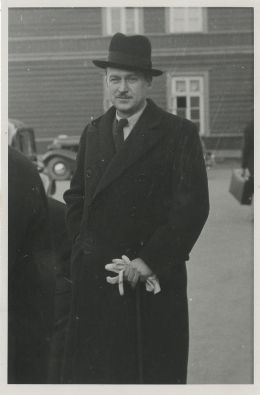 Wilfred Hansford Gallienne, Suurbritannia diplomaat