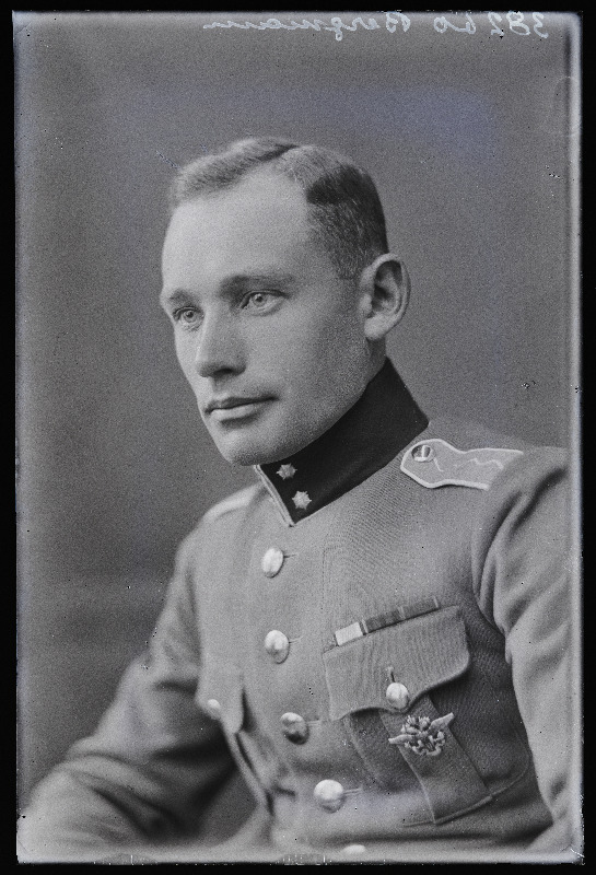 Ratsaväelane, leitnant Bergmann Tartust.