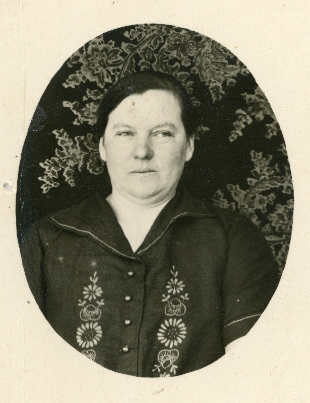Olga Juhani t Kõva (neiuna Noomen)