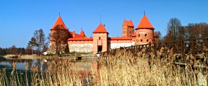 Trakai castle close - Full view of en:Trakai Castle