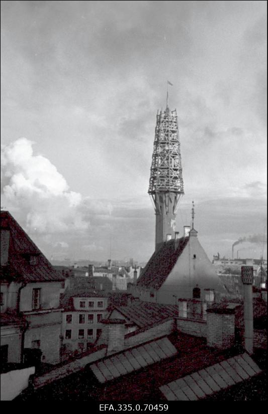 Raekoja torni taastamistööd.