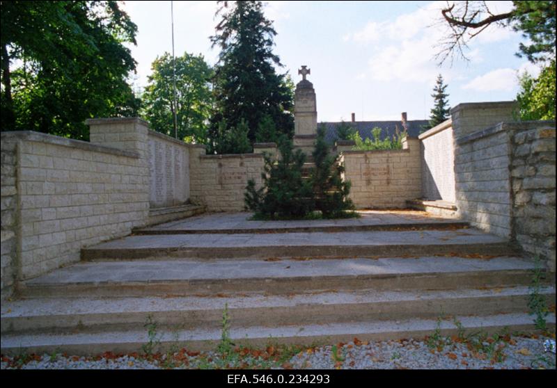 Kullamaa Vabaduse sammas.