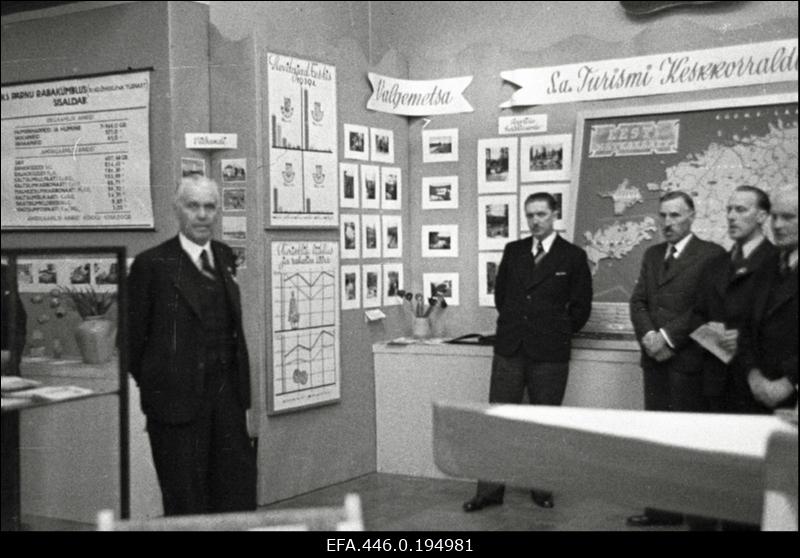 AS Näitus korraldatud esimene suvitusnäitus Kunstihoones 06.06.-10.06.1940.