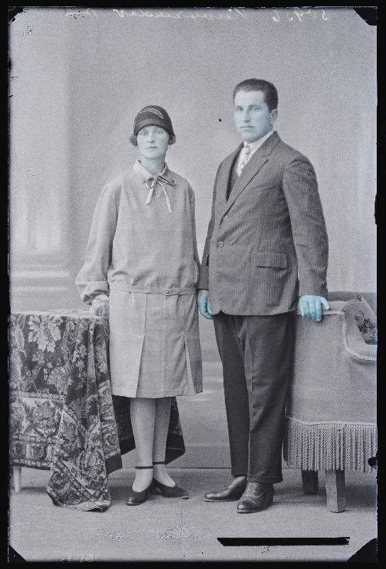 Vinogradov naisega.