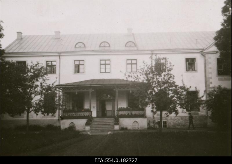 Vodja Põllutöökooli peahoone endises Vodja mõisa härrastemajas..