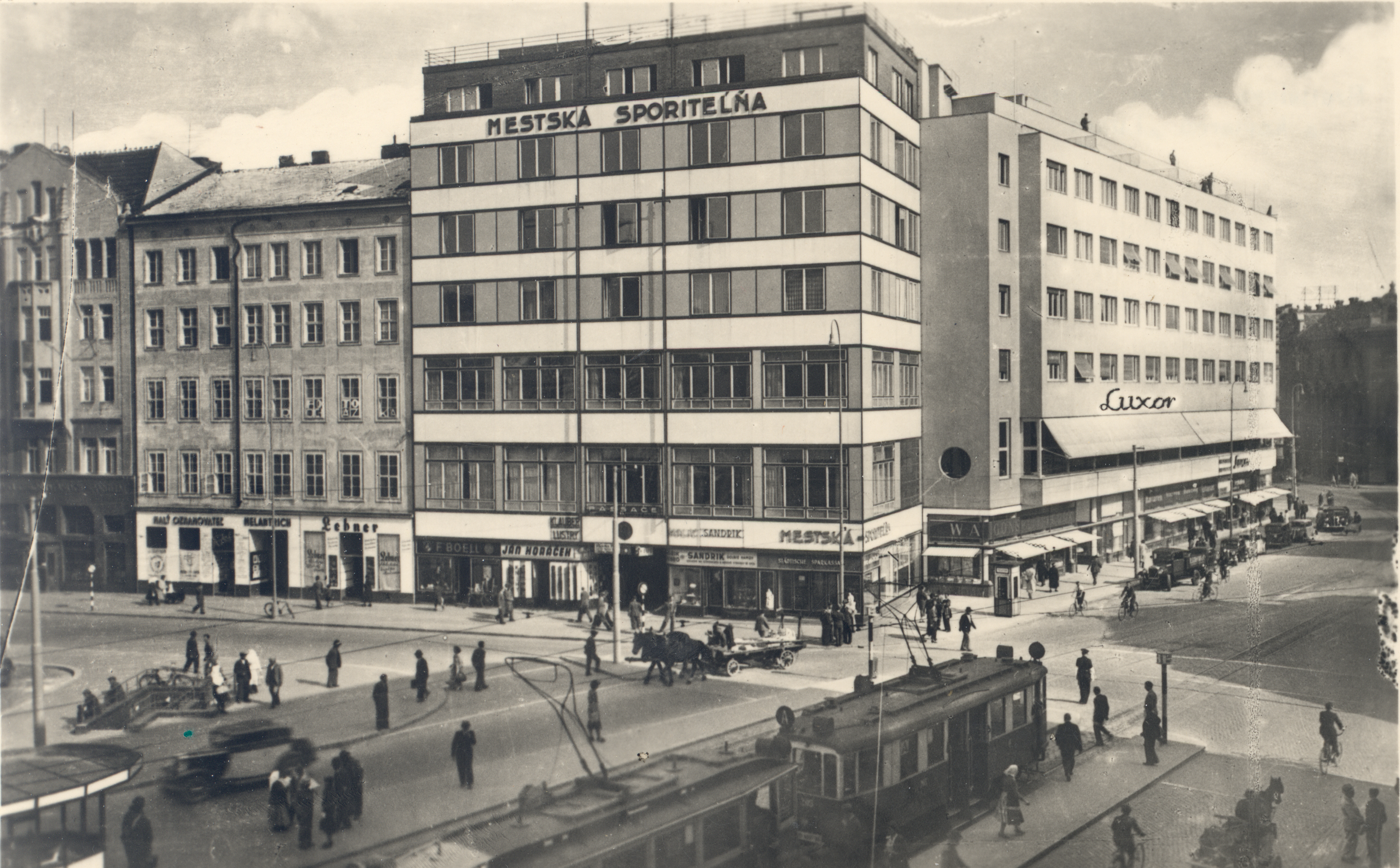 Historická budova Mestskej sporiteľne - lang