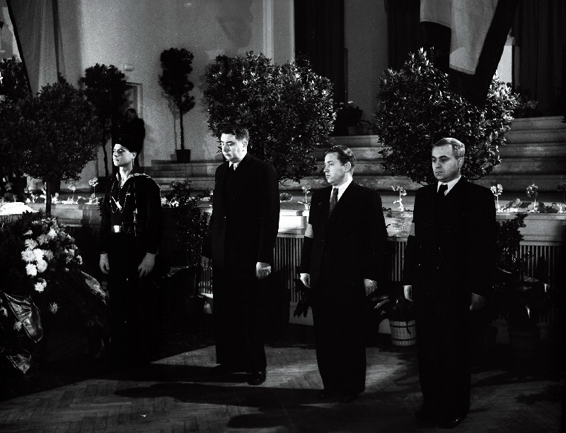 Johannes Varese põrm Estonias. Auvalves Gorlinski, Sazonov, A. Veimer.
