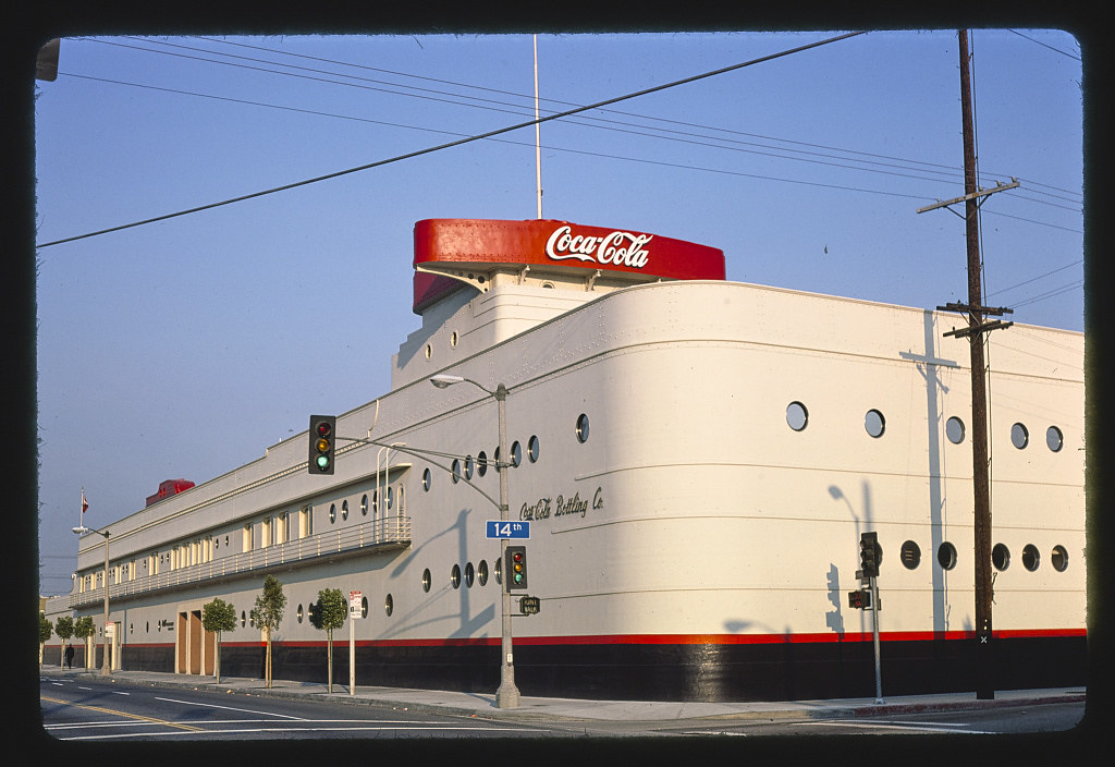 Coca Cola Bottling Company, closer diagonal view from right, 14th & Central Avenue, Los Angeles, California (LOC)