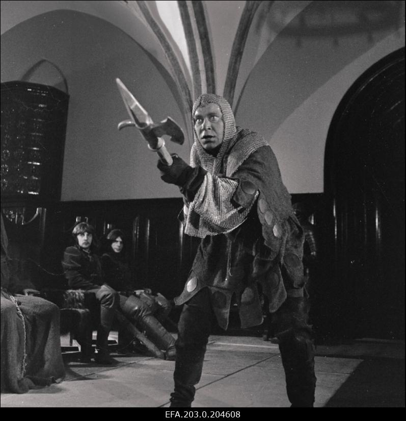 Tõnu Kark sõjasulase rollis Tallinnfilmi mängufilmis "Hundiseaduse aegu".