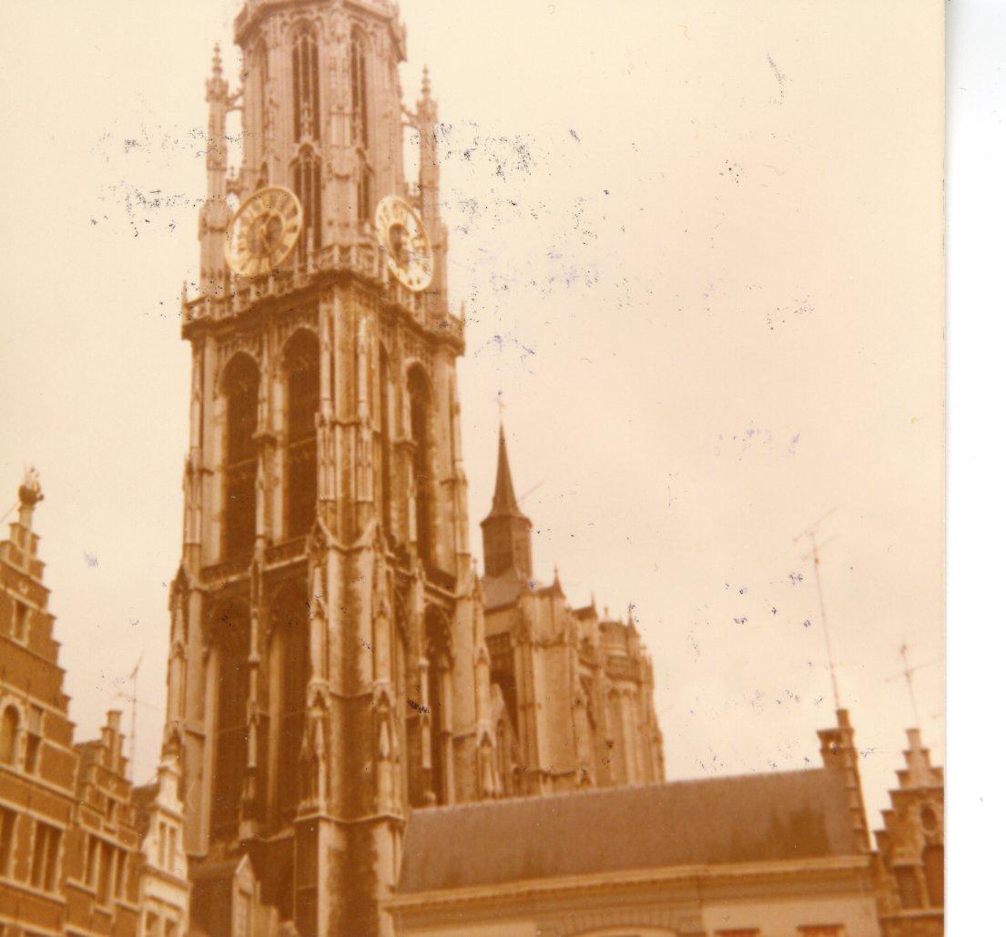 Kyrkan "Onze Lieve Vrouw" i Antwerpen, Belgien