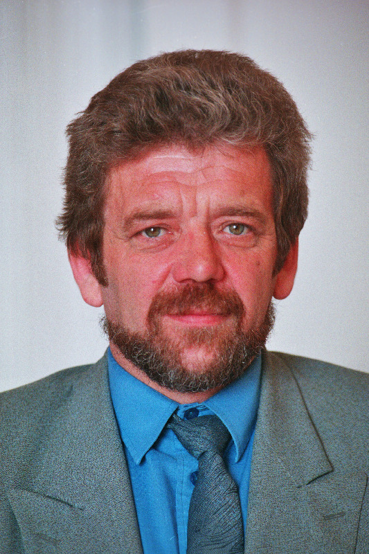 Kaal, Vambo - Riigikogu fraktsiooni Mõõdukad liige.