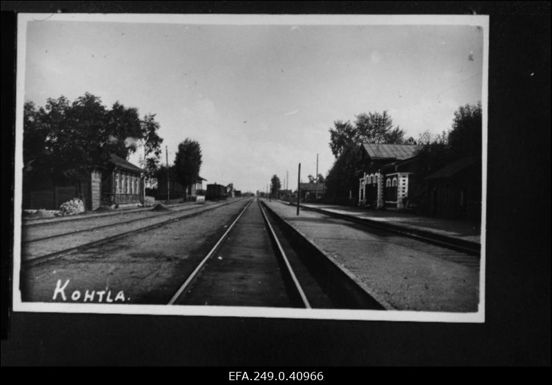 Vaade raudteele Kohtla jaama lähedal.