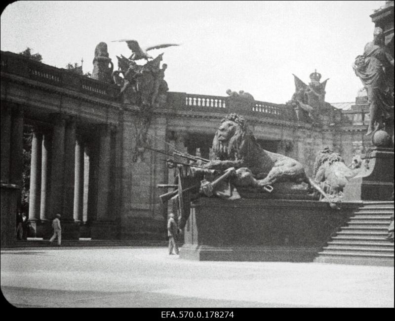 [Hofburgi loss], Habsburgide residents.