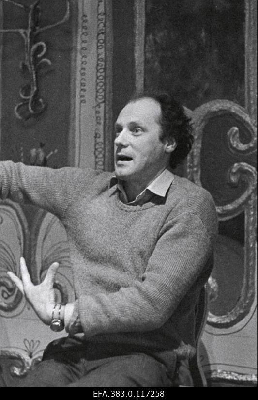 Rakvere Teatri peanäitejuht Raivo Trass proovisaalis.