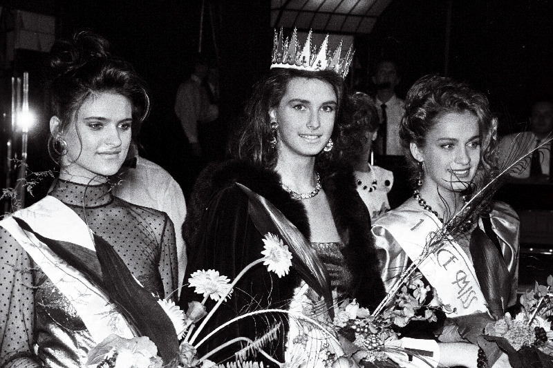 "Miss Baltic States'93", miss Janan Rosenbergs (Läti), I kaunitar Eva-Maria Laan, II kaunitar Anna Vassiljeva(Läti).