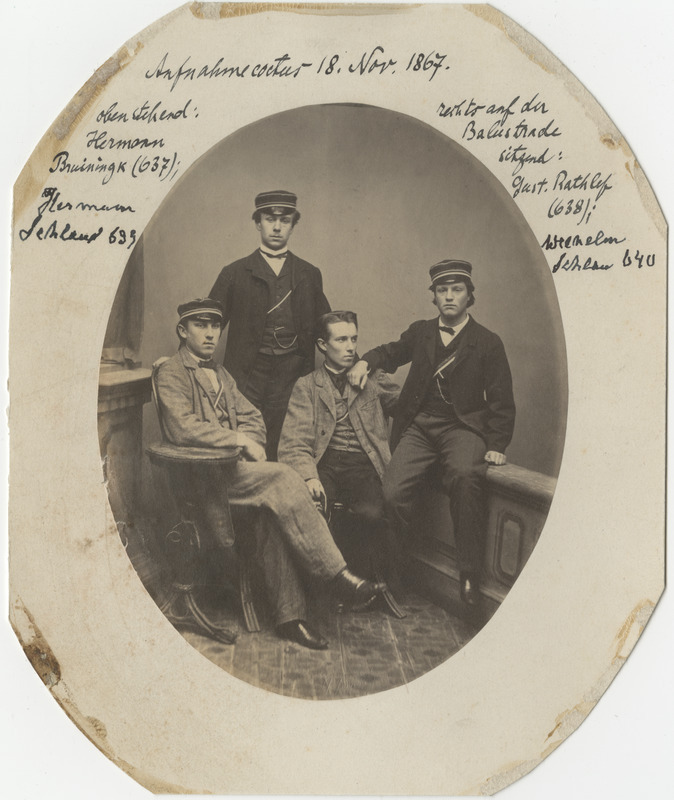 Osa korporatsiooni "Livonia" 1867. a II semestri värvicoetusest, grupifoto