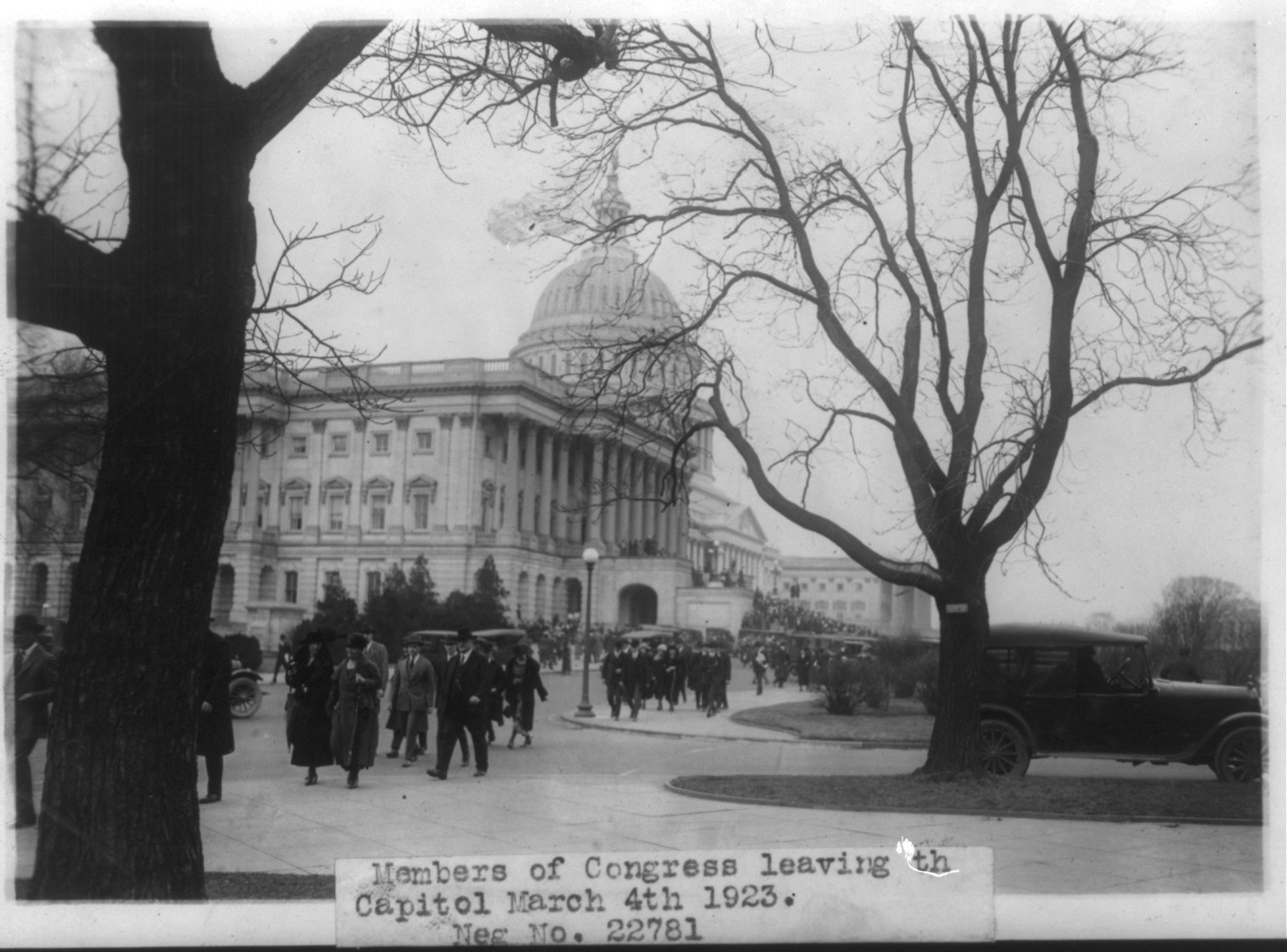Members of Congress leaving the Capitol, Washington, D.C. LCCN2001706301 - Title: Members of Congress leaving the Capitol, Washington, D.C.
Abstract/medium: 1 photographic print.