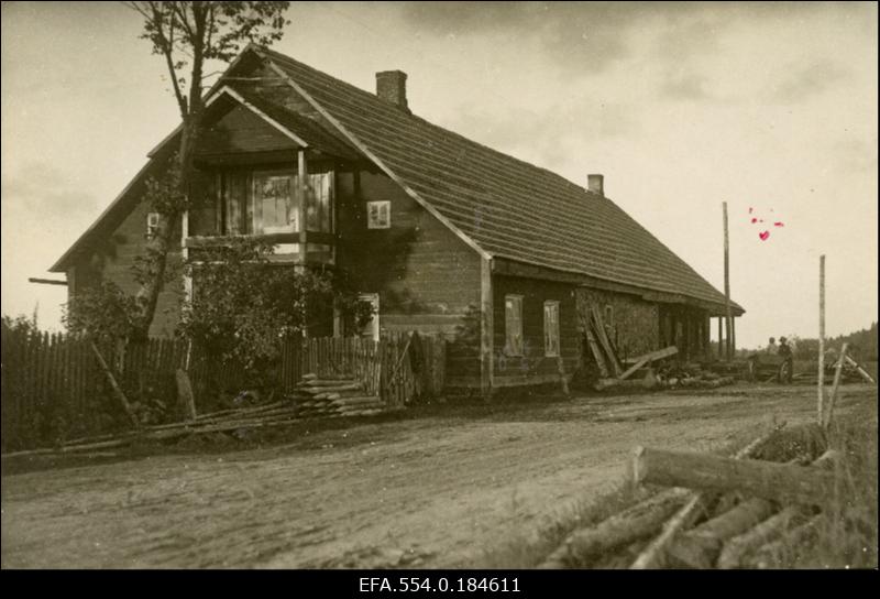 Sarja kauplus (endine õlleladu ja kõrts) Abjas.