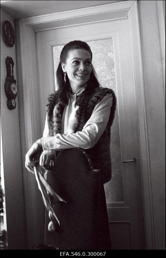 Näitleja Elle Kull.