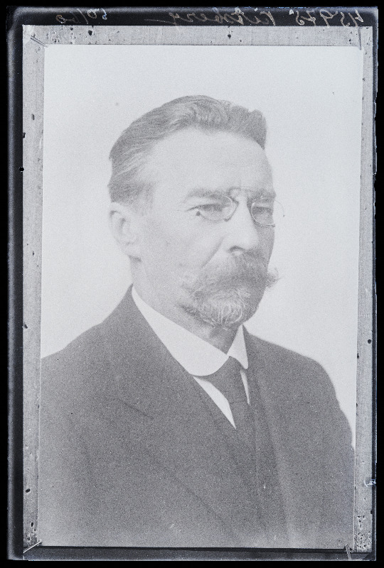 Kirjanik August Kitzberg, (25.11.1925 fotokoopia).