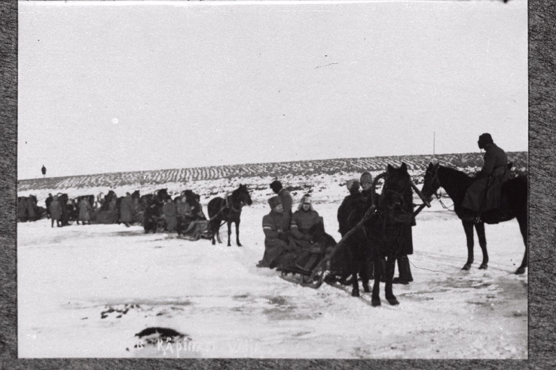 Vabadussõda. 2.Jalaväepolgu 1.rood lahkub Räpinast Orava mõisa suunas.
