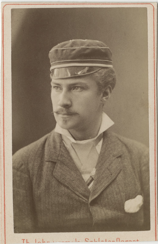 Korporatsiooni "Livonia" liige Nikolai Walter-Carlberg, portreefoto