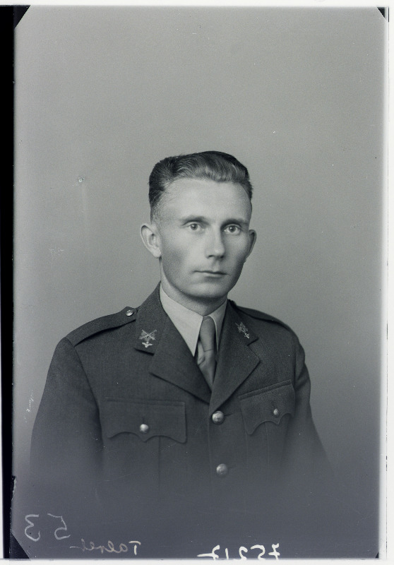 Sõjavägede Staabi käsundusohvitser leitnant Arnold Talvet.
