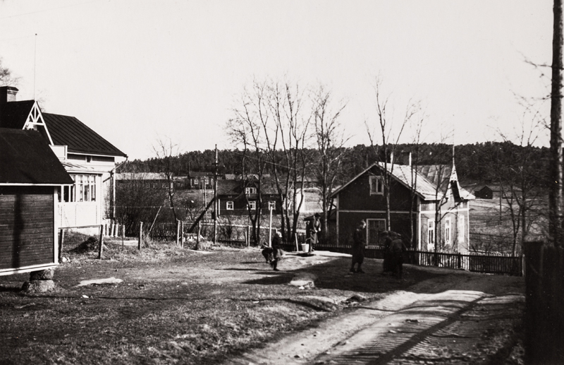 Pikisaaren "tori"; ulkokuva